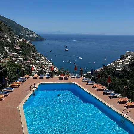 Flower Power Позитано