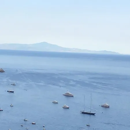 Flower Power Позитано