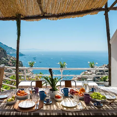 Flower Power - For 6 Guests With Parking, Terrace And Seaview - 2 Bathrooms And 3 Bedrooms *