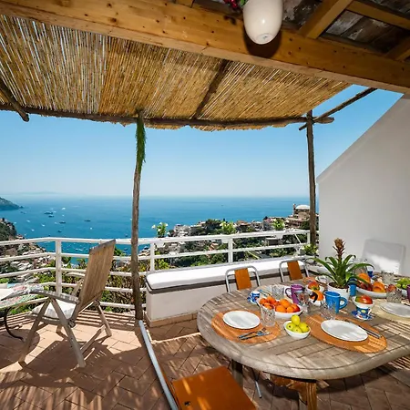 Appartamento Flower Power - For 6 Guests With Parking, Terrace And Seaview - 2 Bathrooms And 3 Bedrooms *