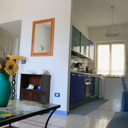 شقة Flower Power بوسيتانو