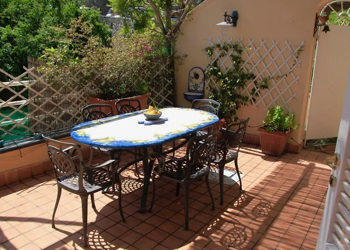 Апартаменты Flower Power Позитано